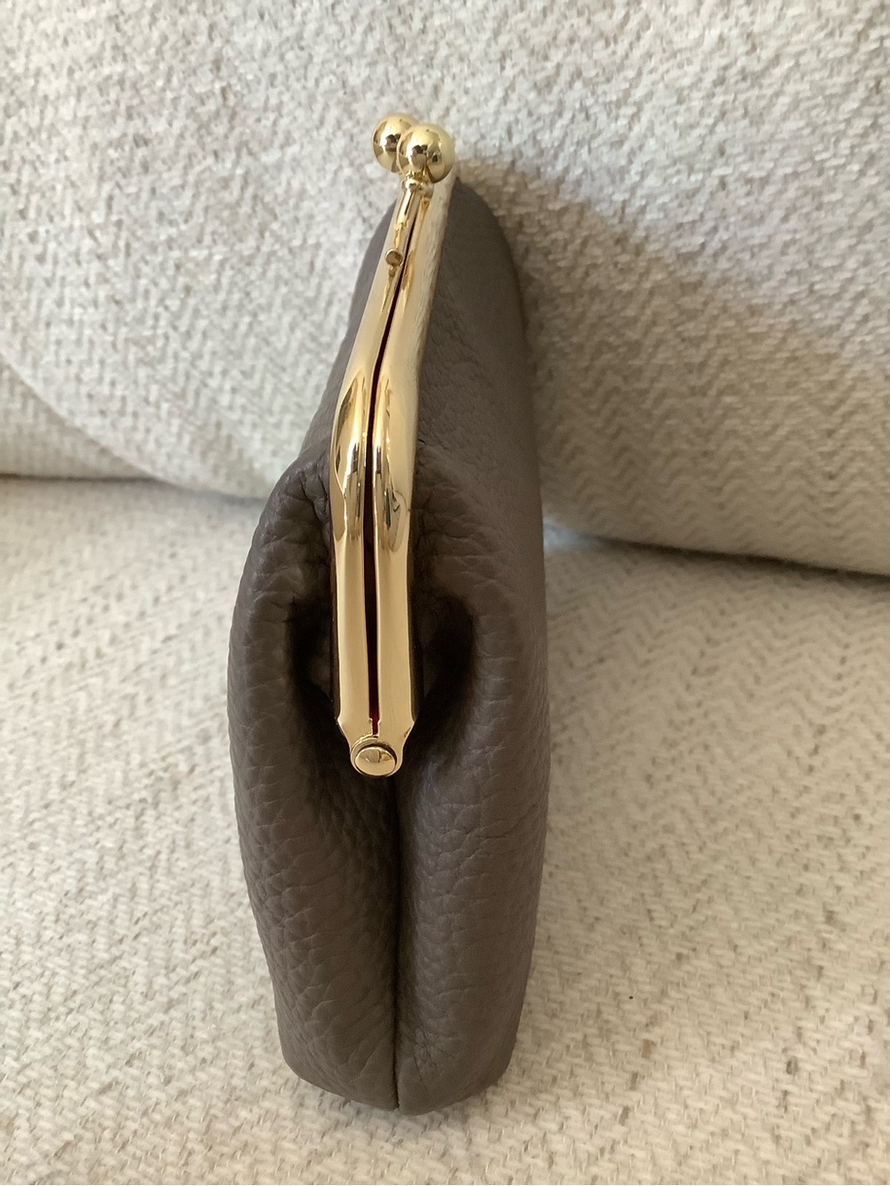 Dooney & Bourke Pebbled Kiss-Lock Coin Purse in Elephant with Gold Hardware - Picture 5 of 6